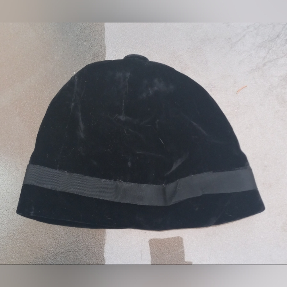 Antique Velvet Hat Tam